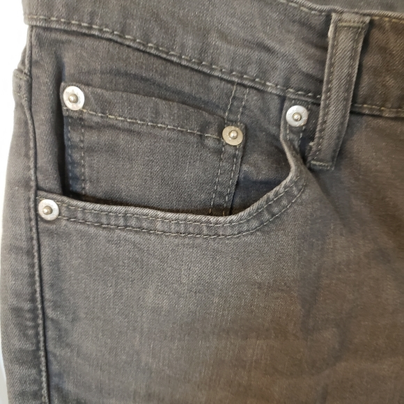Levi's 511 Slim Fit Grey Men's Jeans 👖 🤍 - Picture 5 of 7